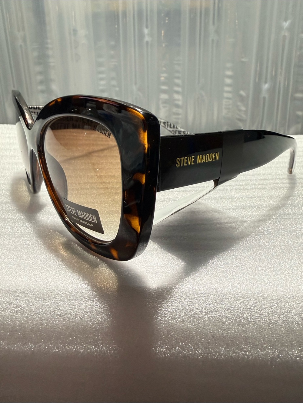 Steve Madden "La Taqueria" Oversized Cat Eye Sunglasses Tortoise-Women’s